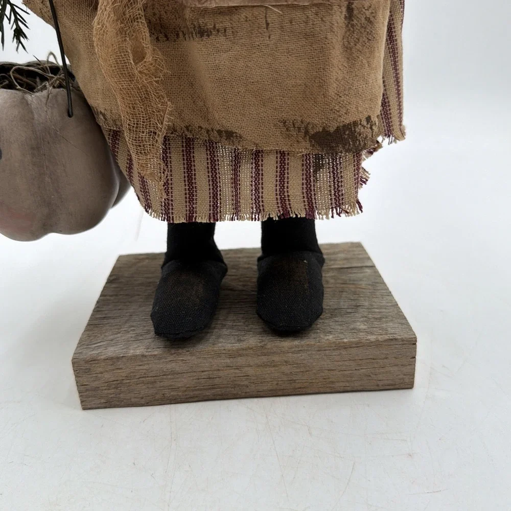Primitive Folk Art Winter Doll 23