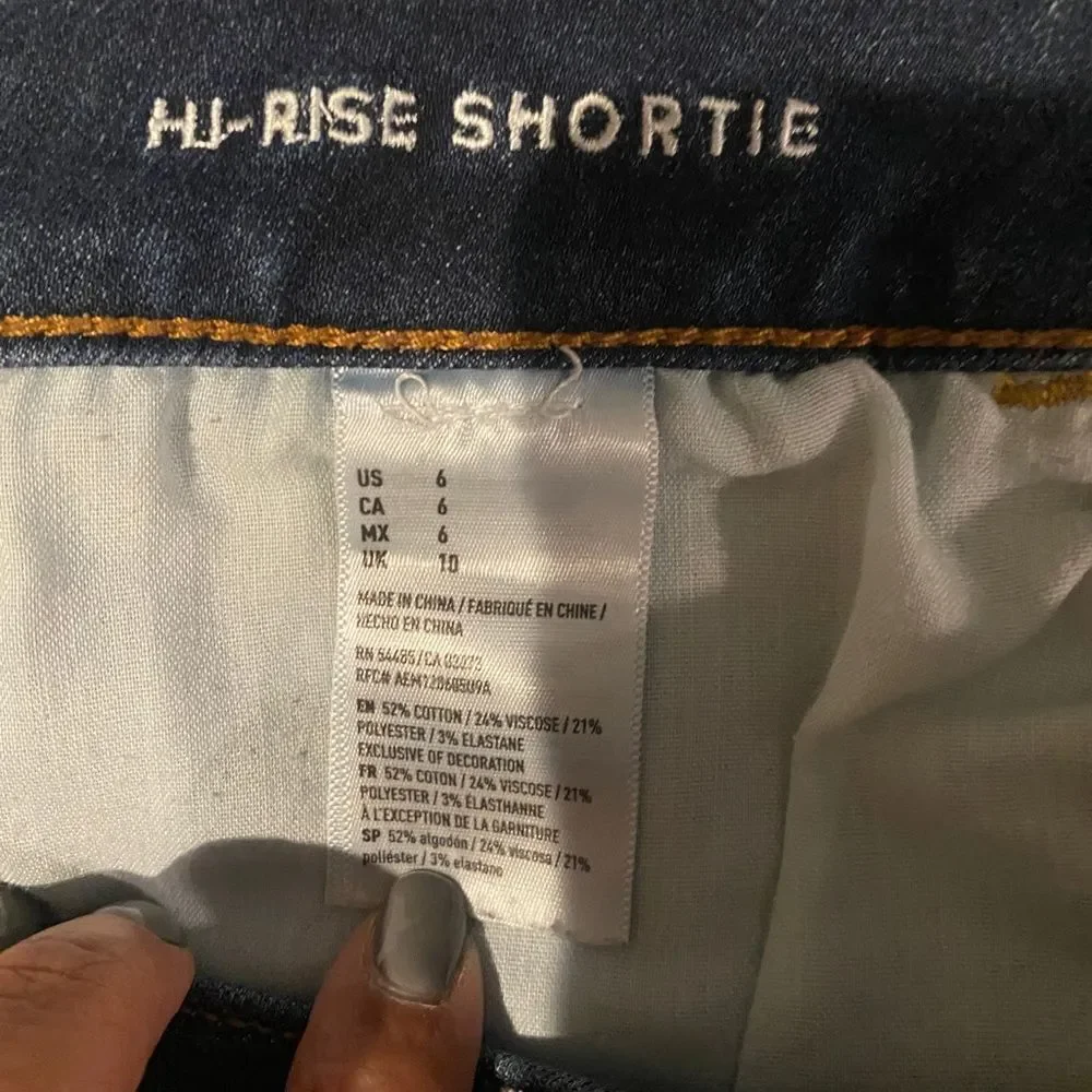 American Eagle Outfitters great distressed