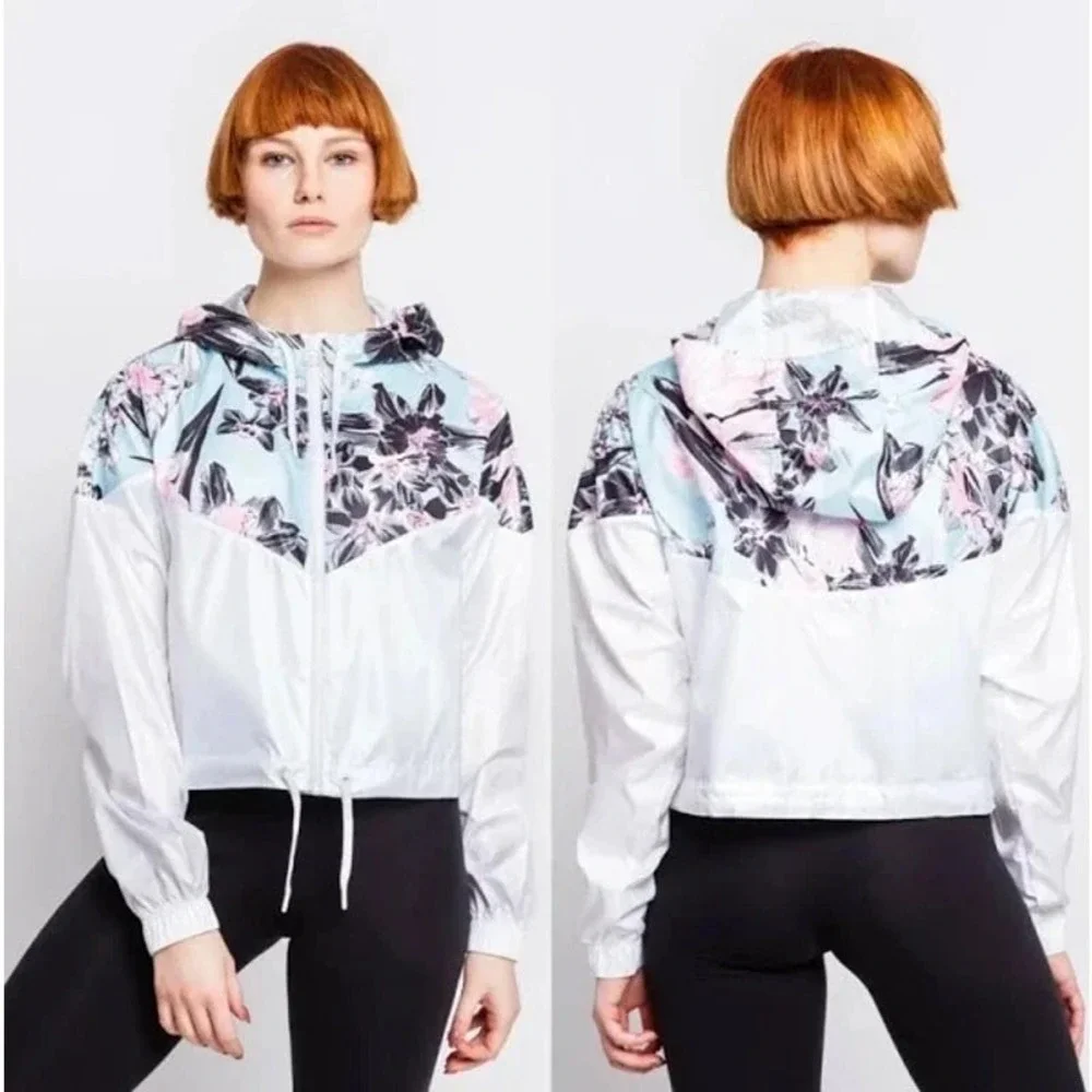 Nike women windrunner