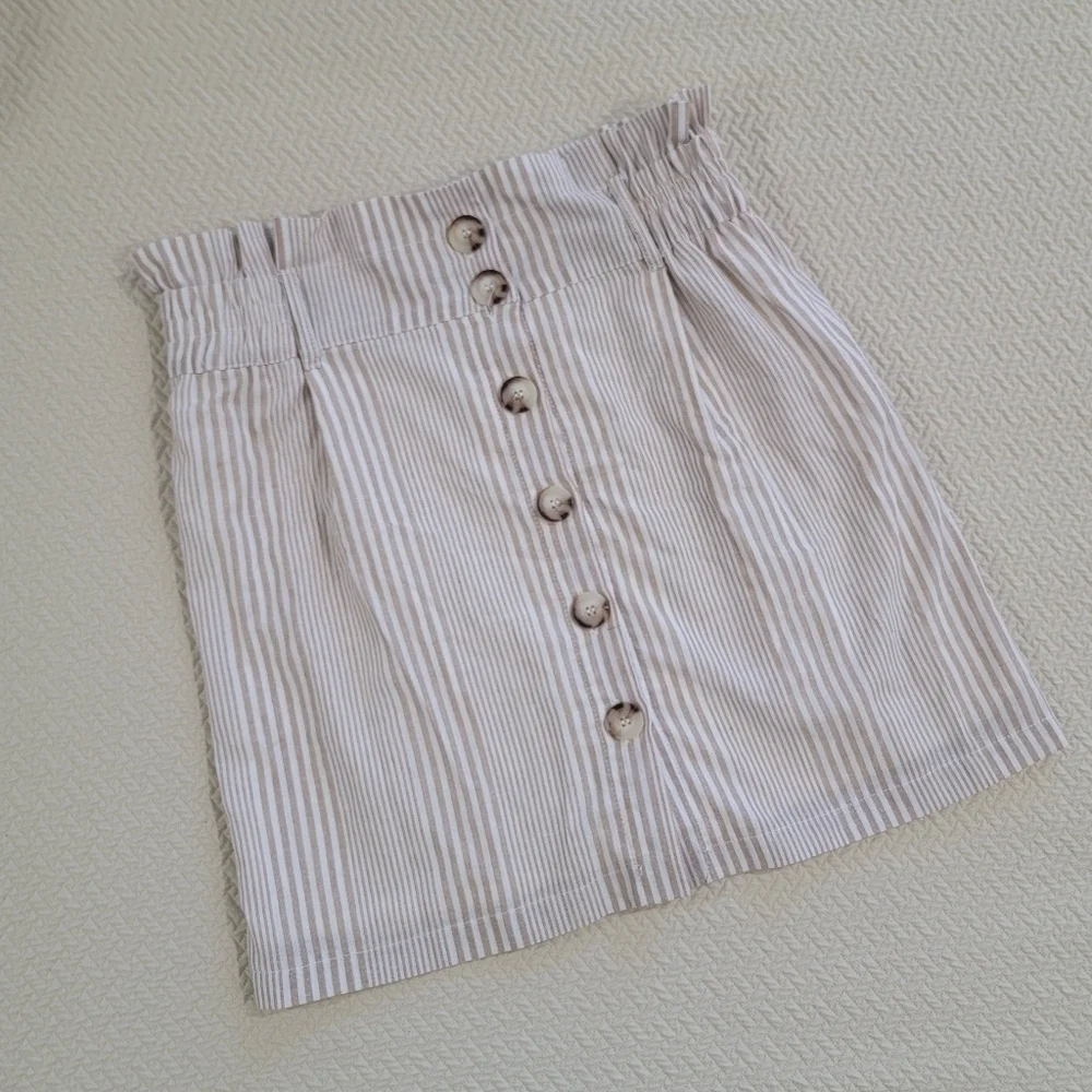 FAVLUX tan striped