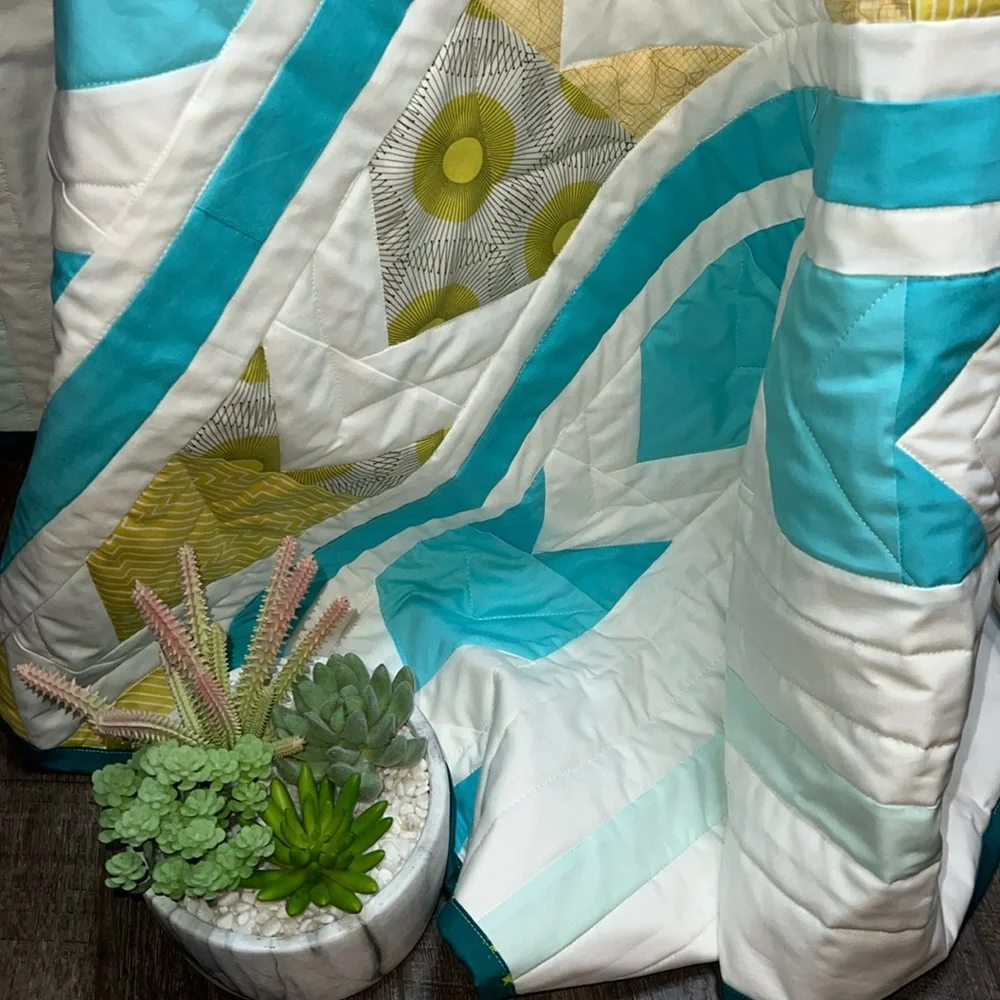 NWT handmade quilt white blue yellow arrows