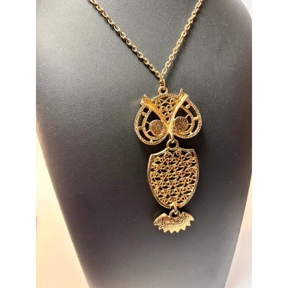Sarah Coventry vintage necklace