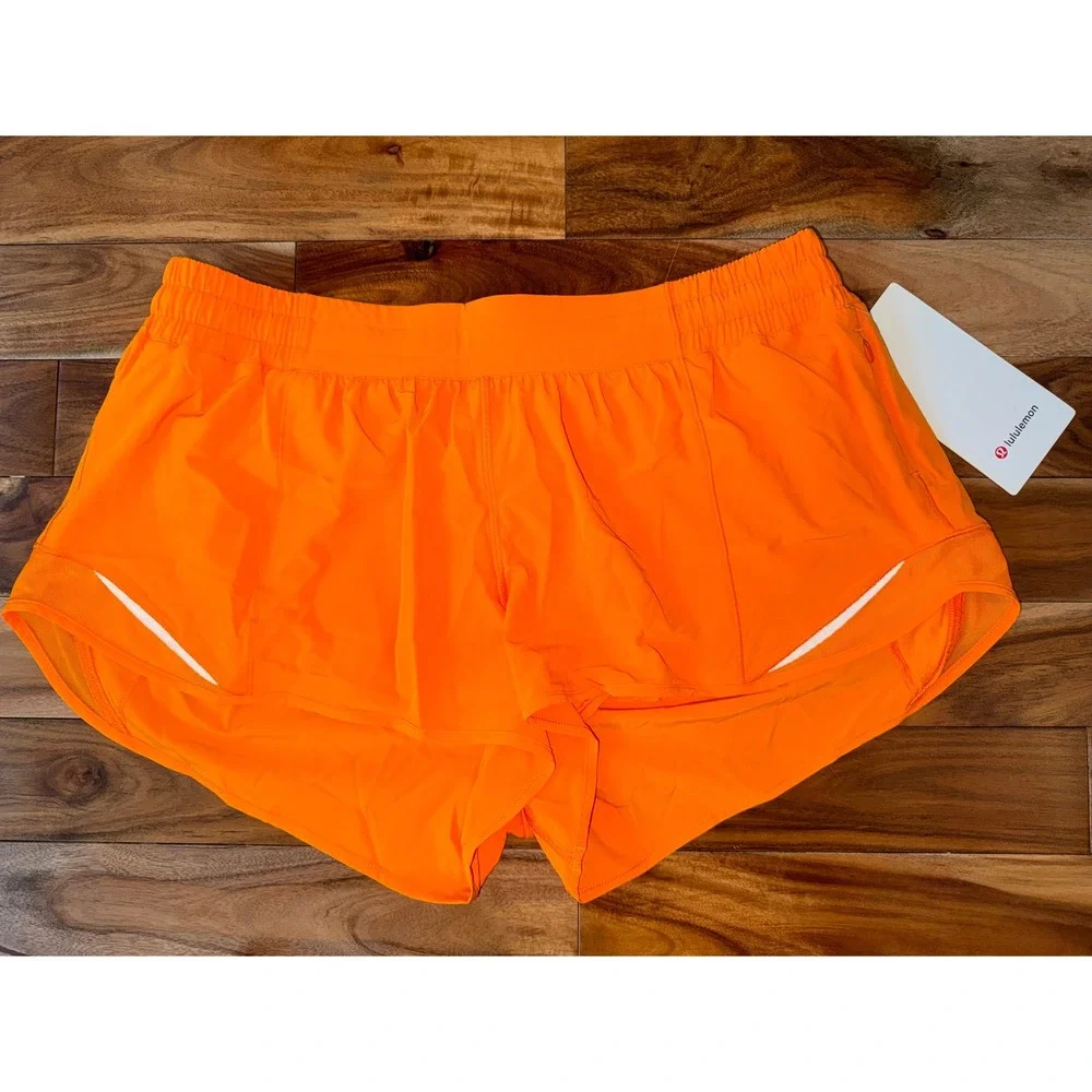 Lululemon Hotty Hot LR Short 2.5