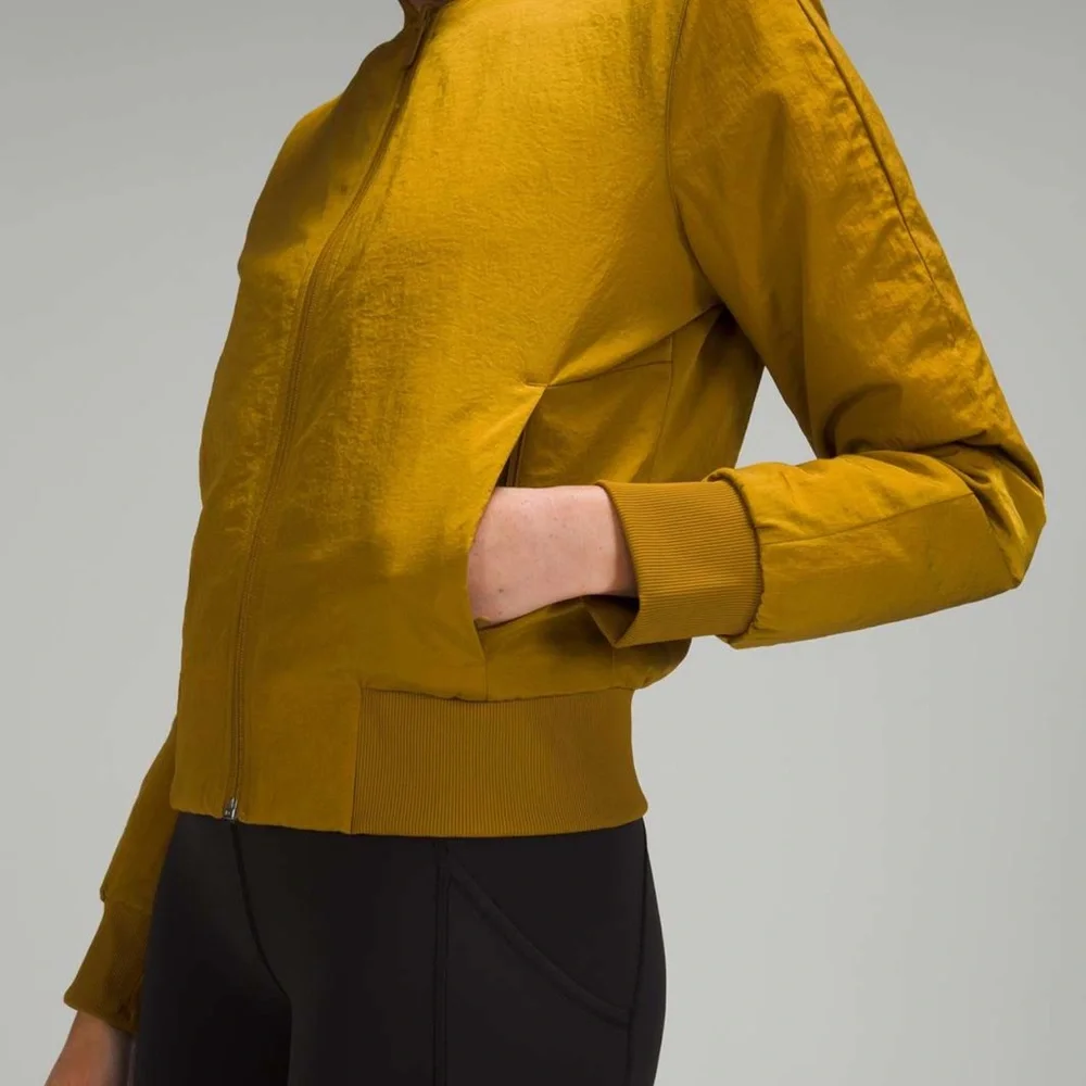 lululemon athletica best description