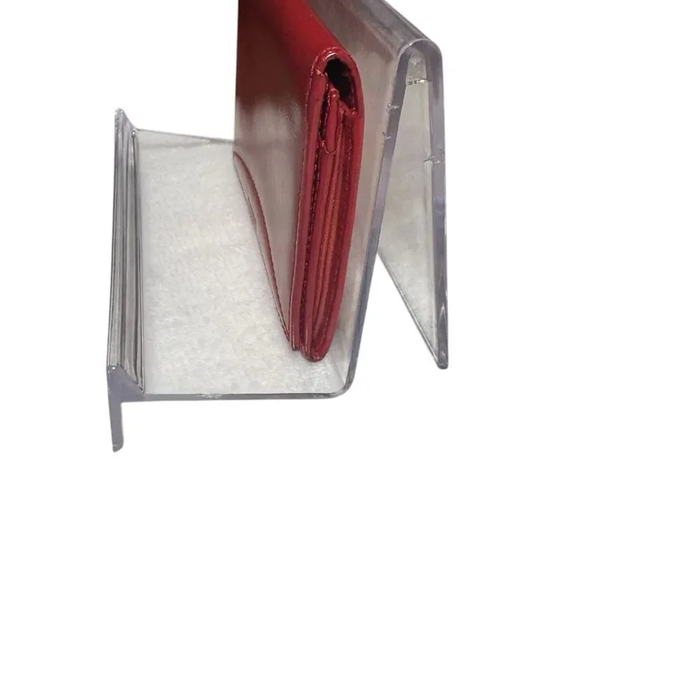 Loewe auth red