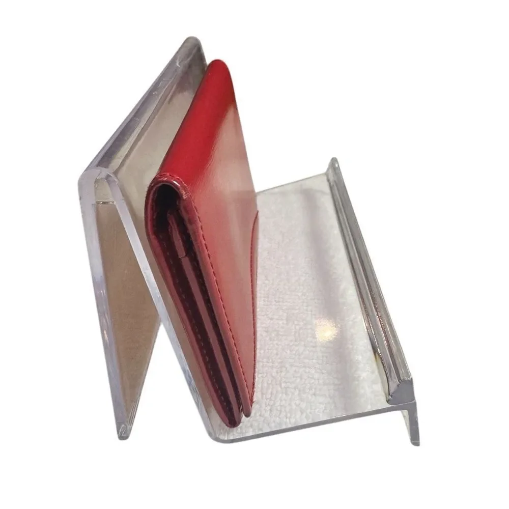 Loewe auth red