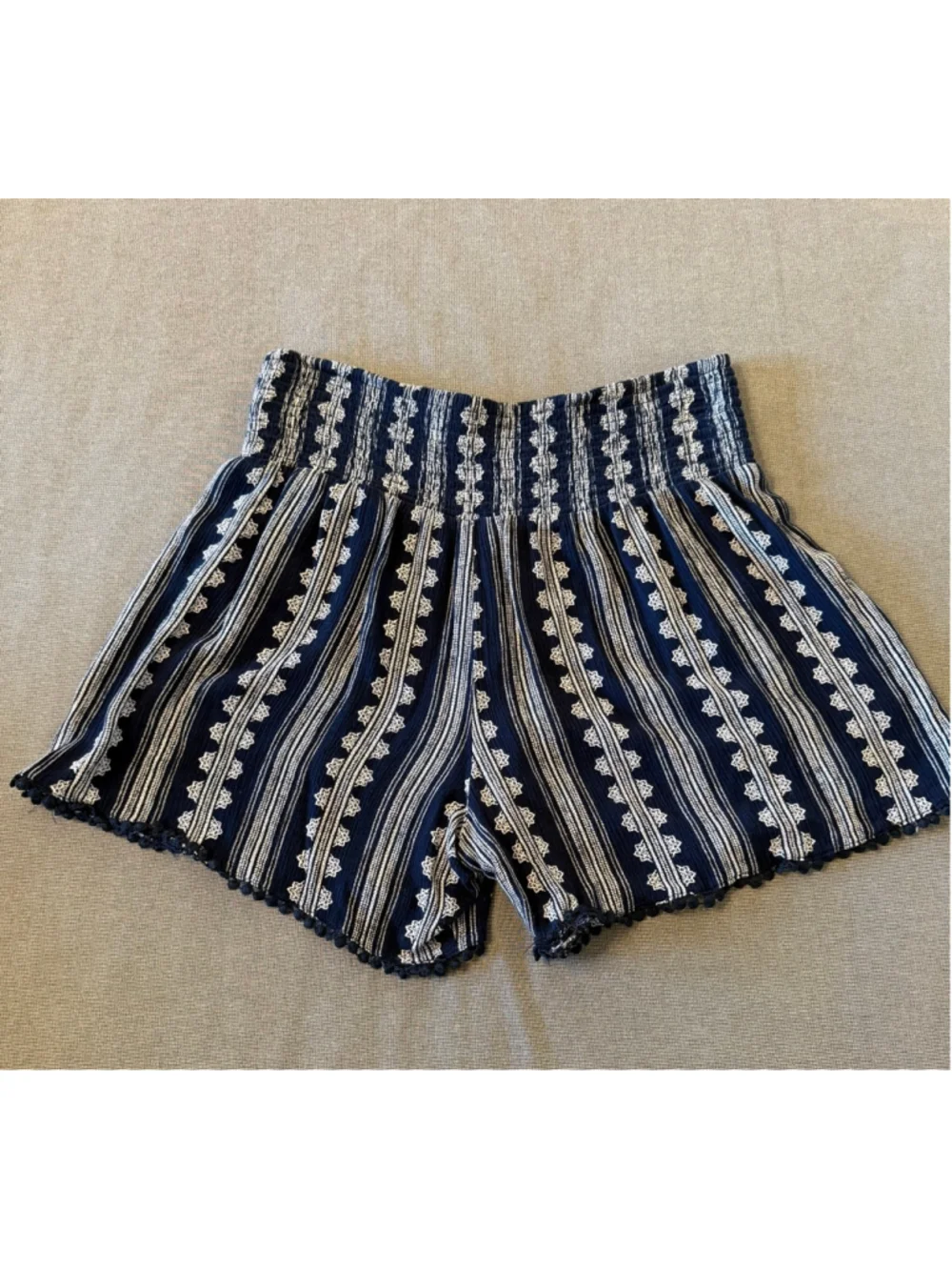Three Dots Women's Pull On Shorts Navy Stripe Batik Size M Boho