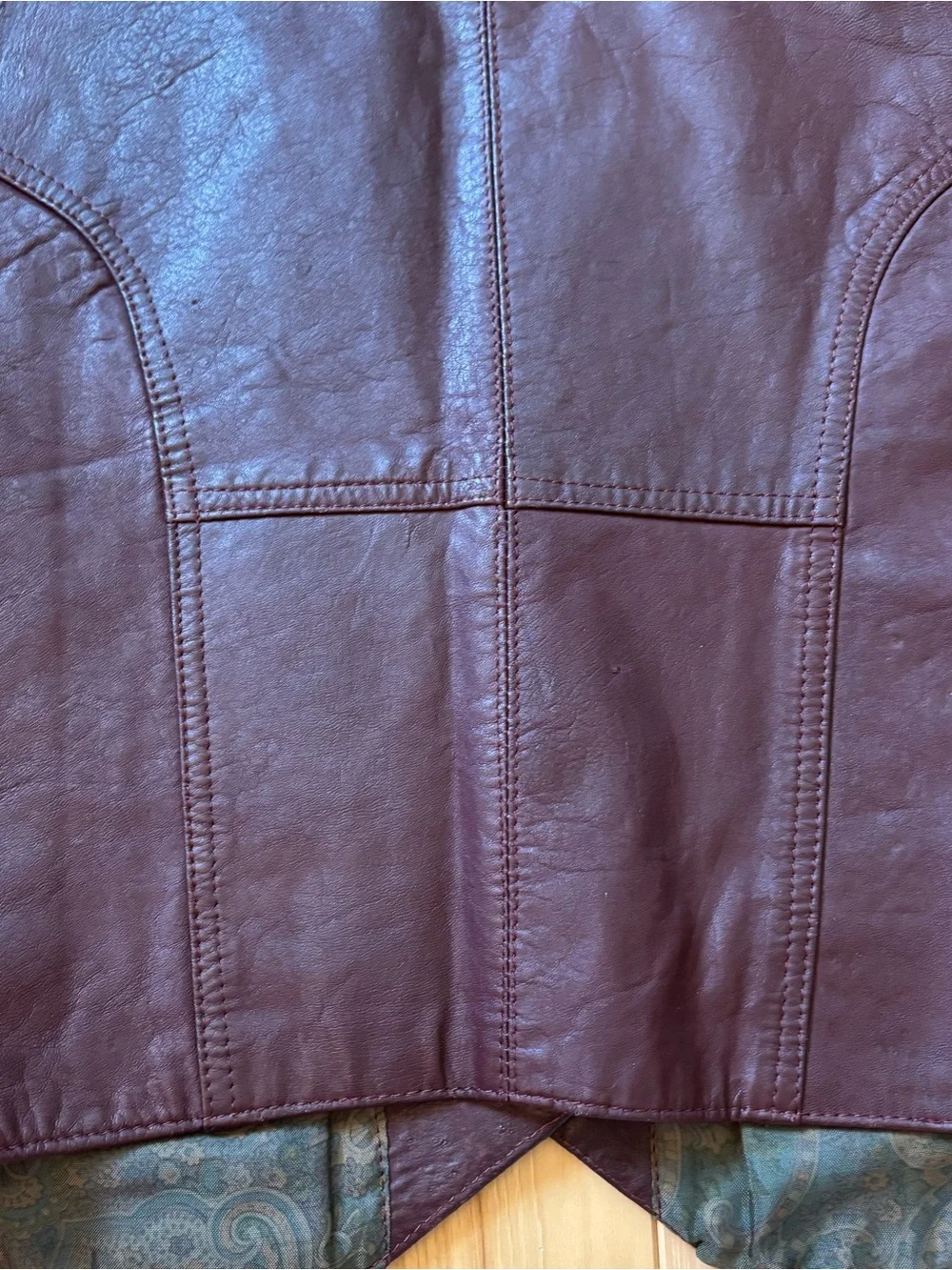 Vintage leather snap
