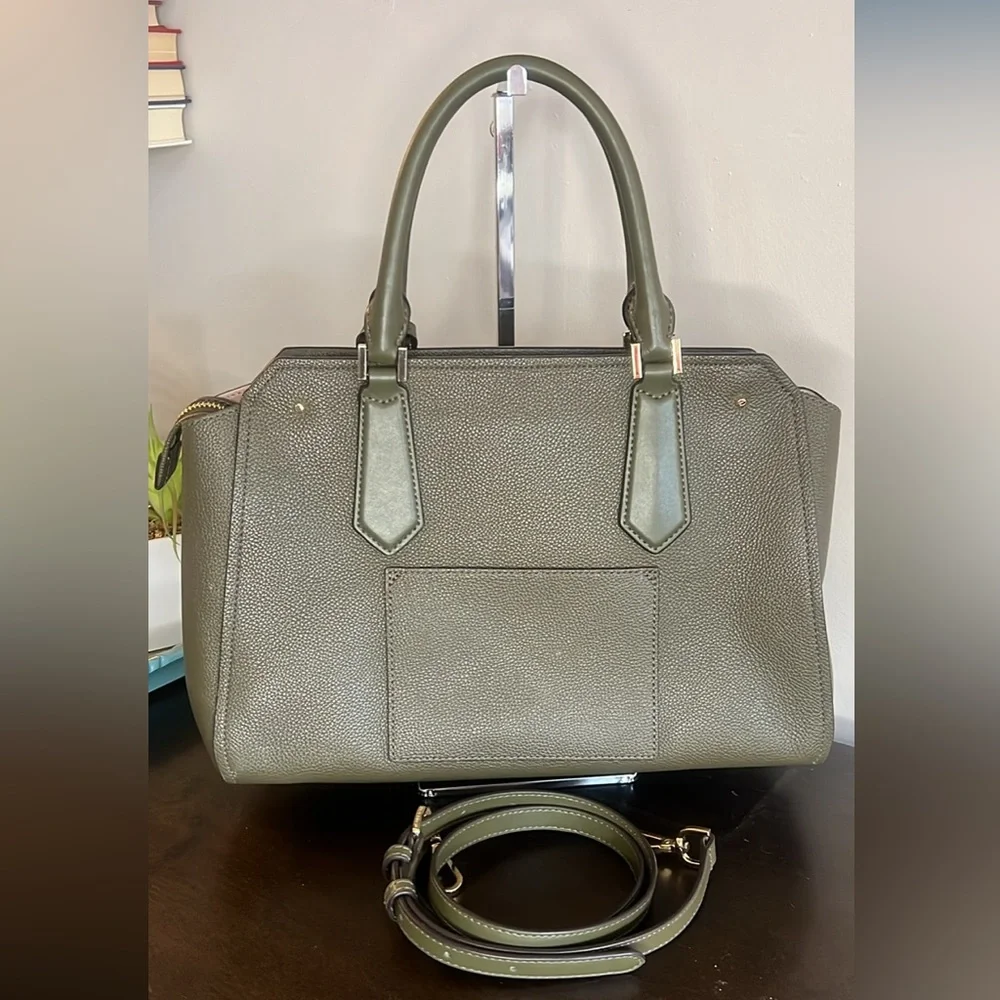Michael Kors satchel zip