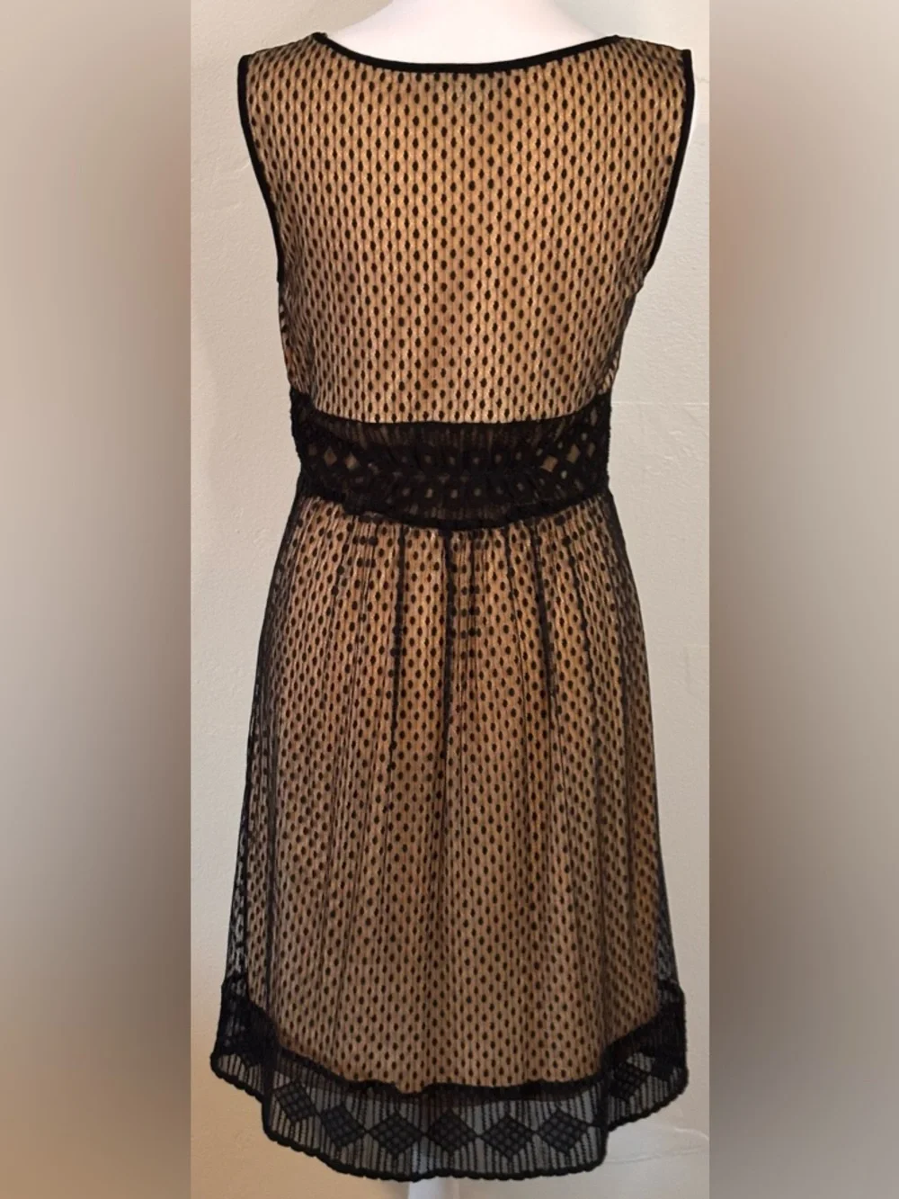 Max Edition elegant sleeveless