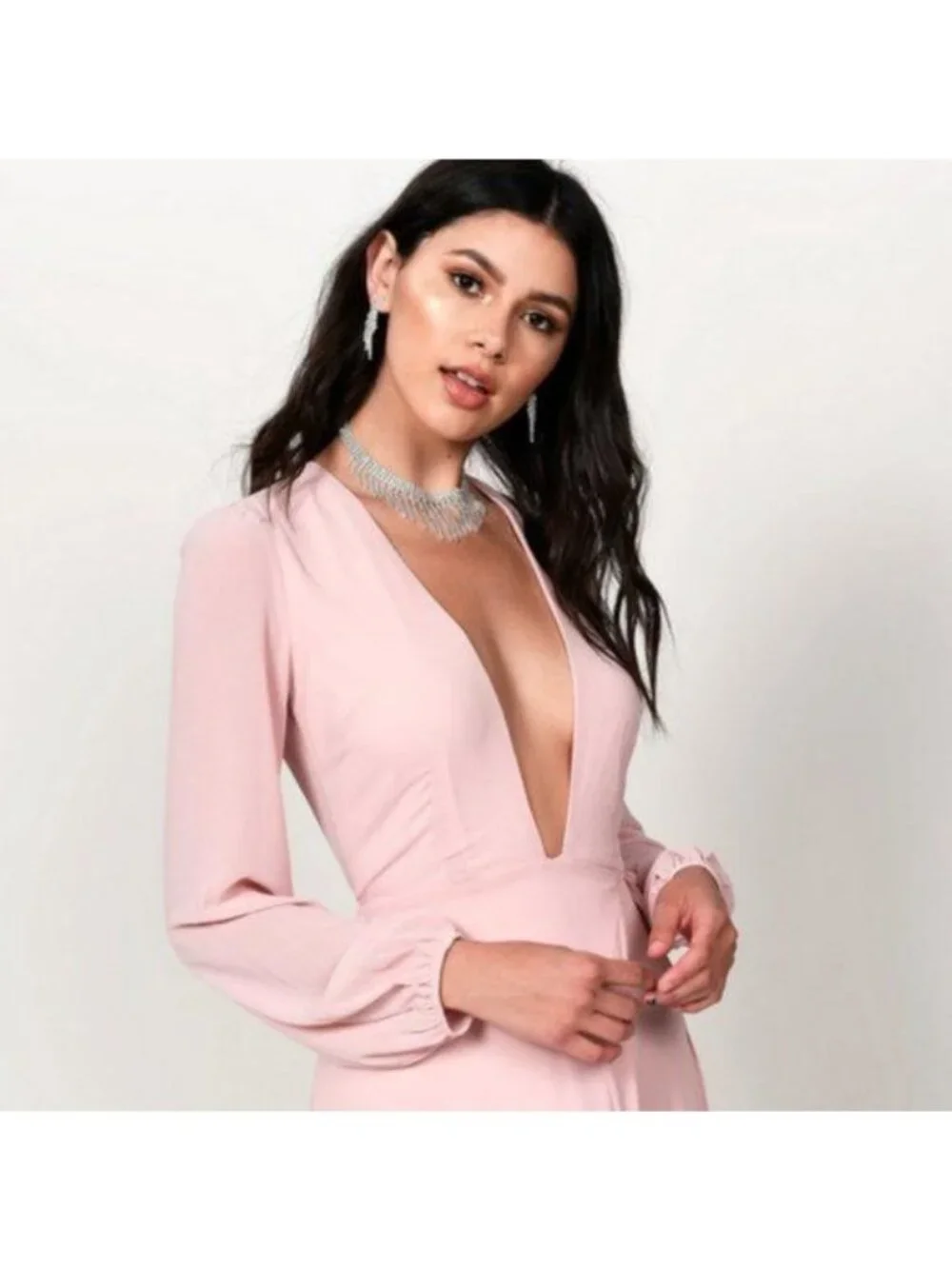 Tobi dress features