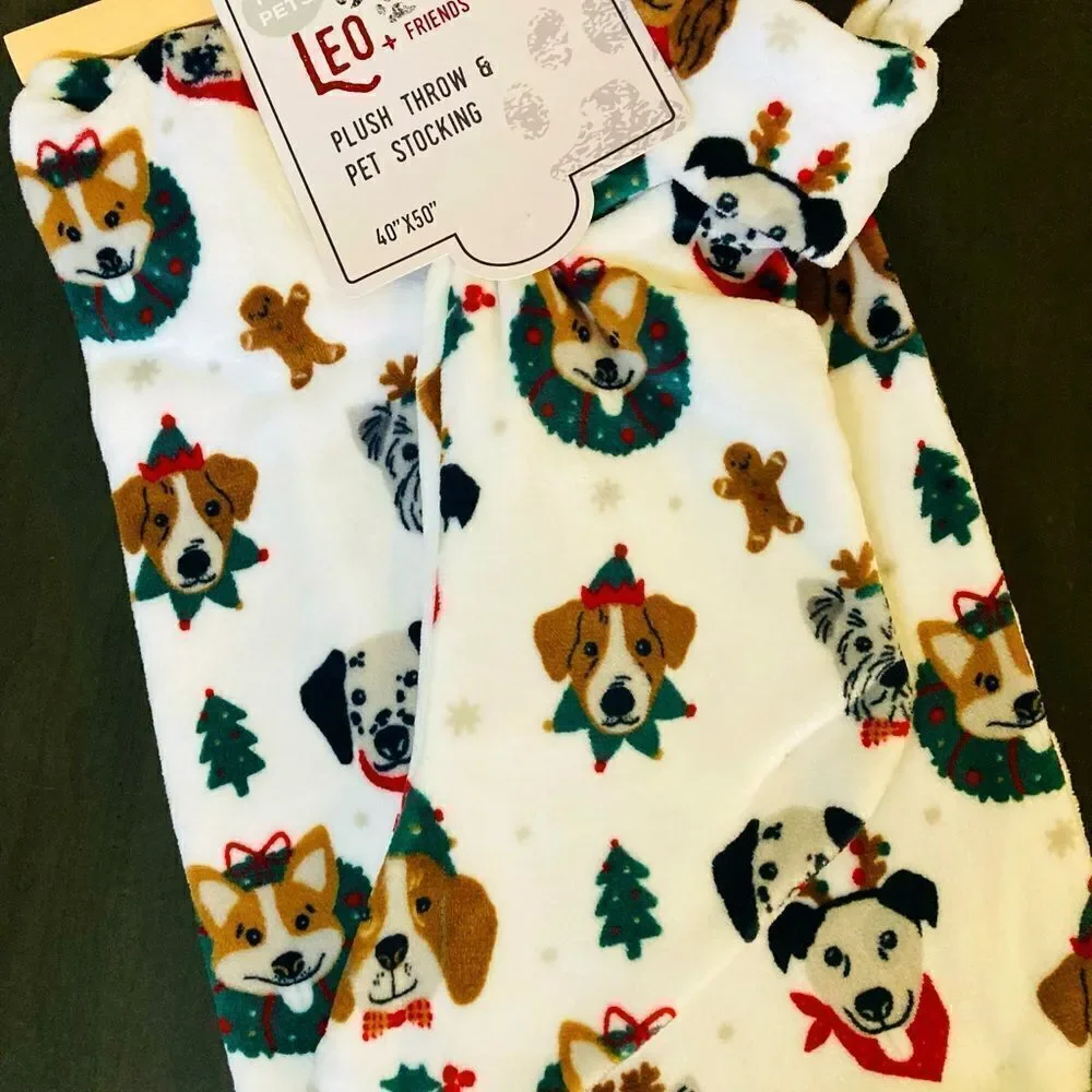 NWT Plush 2-pc Christmas Dogs Pet Throw Blanket & Stocking Gift Set