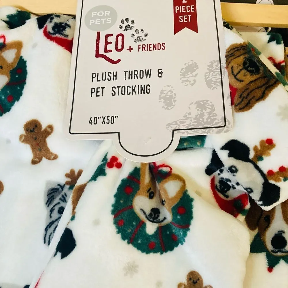 NWT Plush 2-pc Christmas Dogs Pet Throw Blanket & Stocking Gift Set