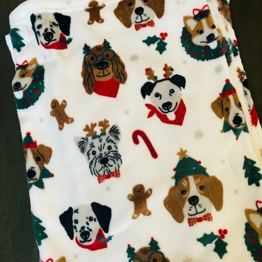 NWT Plush 2-pc Christmas Dogs Pet Throw Blanket & Stocking Gift Set