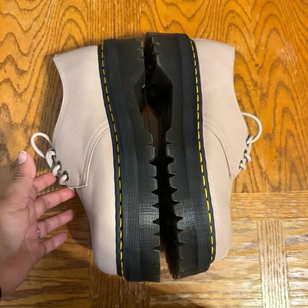 Dr. Martens nwb however