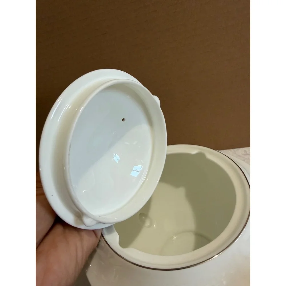 Wedgwood kingsgate bone