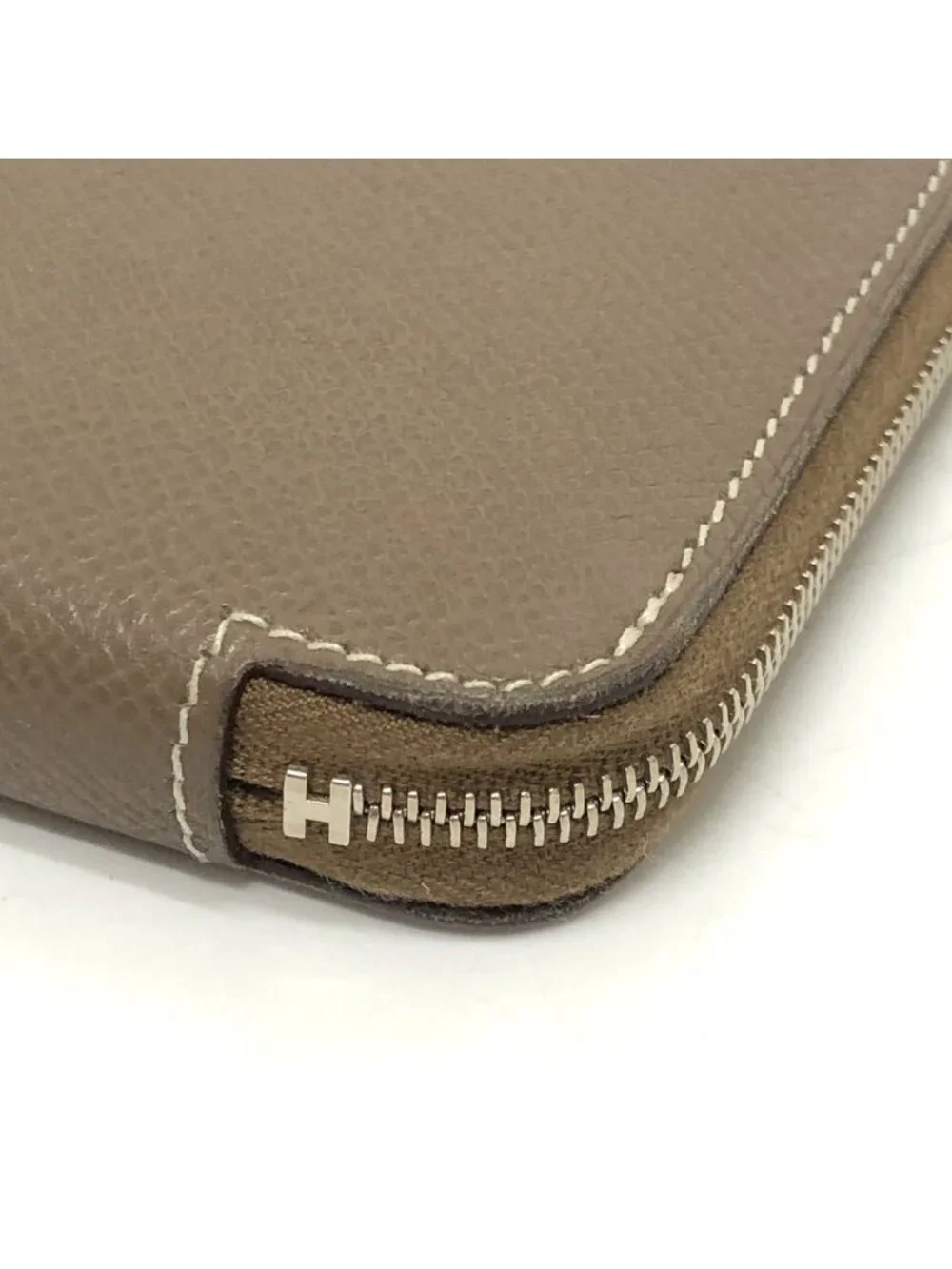 Hermes brand model