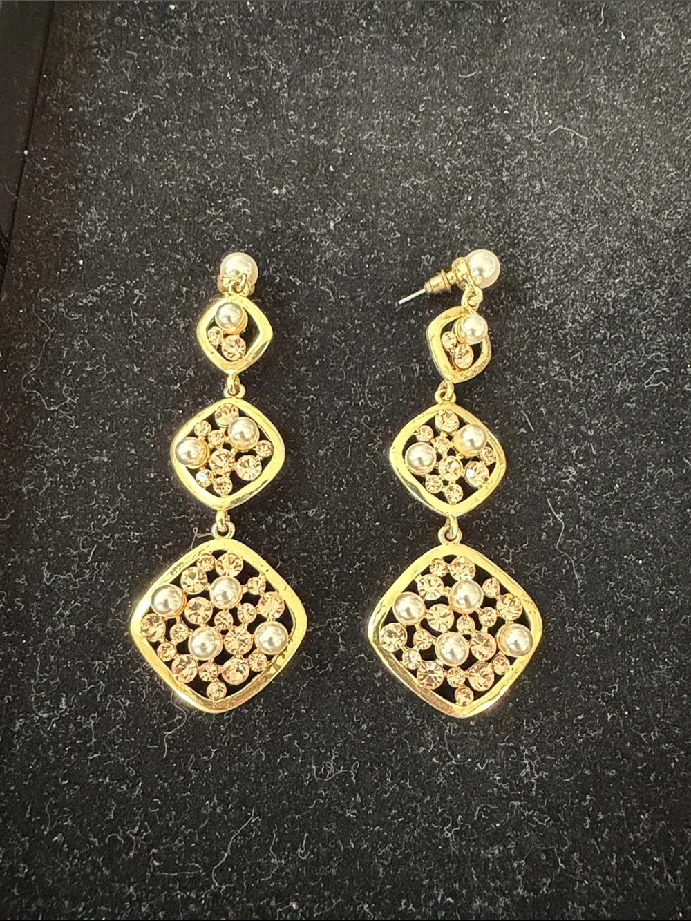 Goldtone Filigree Drop Earrings with Crystals and Pearls, VGUC