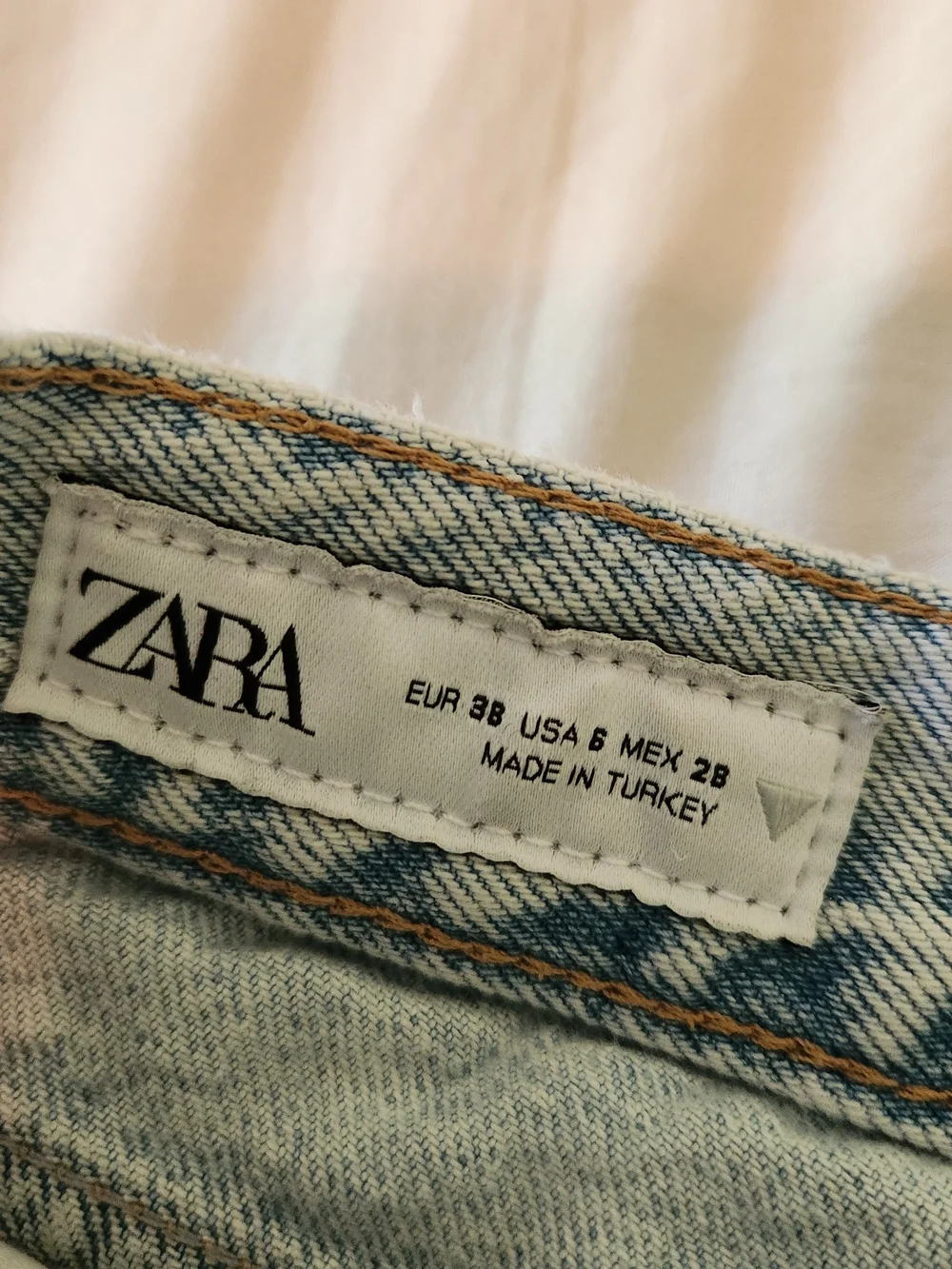 Zara Light Wash Frayed Hem Straight Leg Jeans