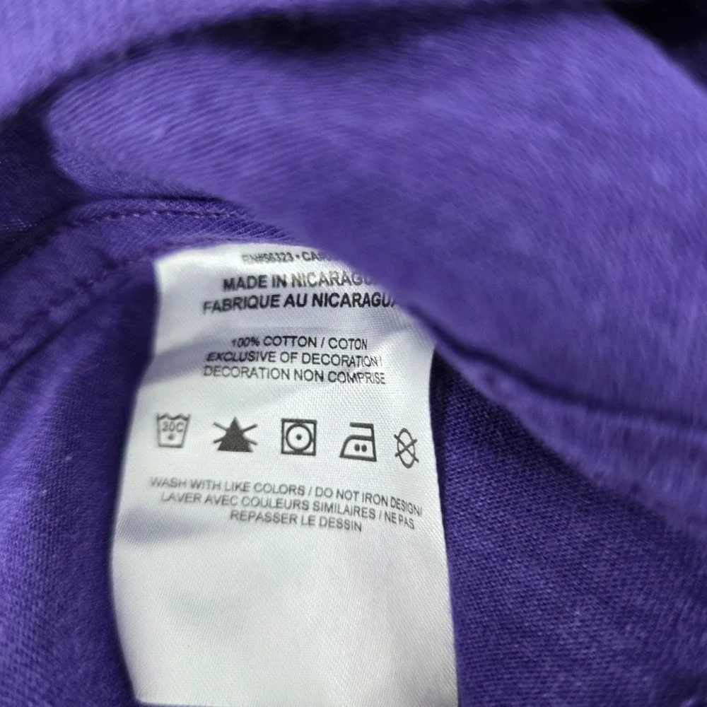 Nike Long Sleeve T-Shirt Mens Graphic Swoosh Logo Purple Small NWT