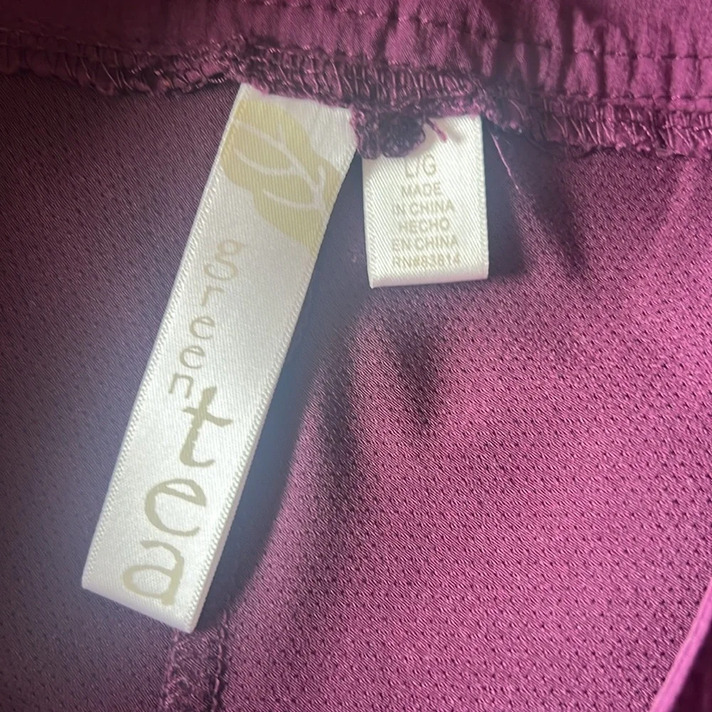 Green Tea Ladies Lightweight Skorts Size Large.