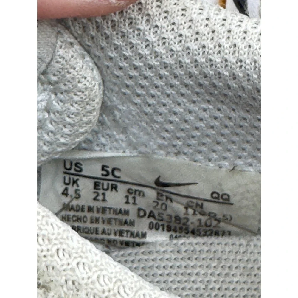 Nike court legacy