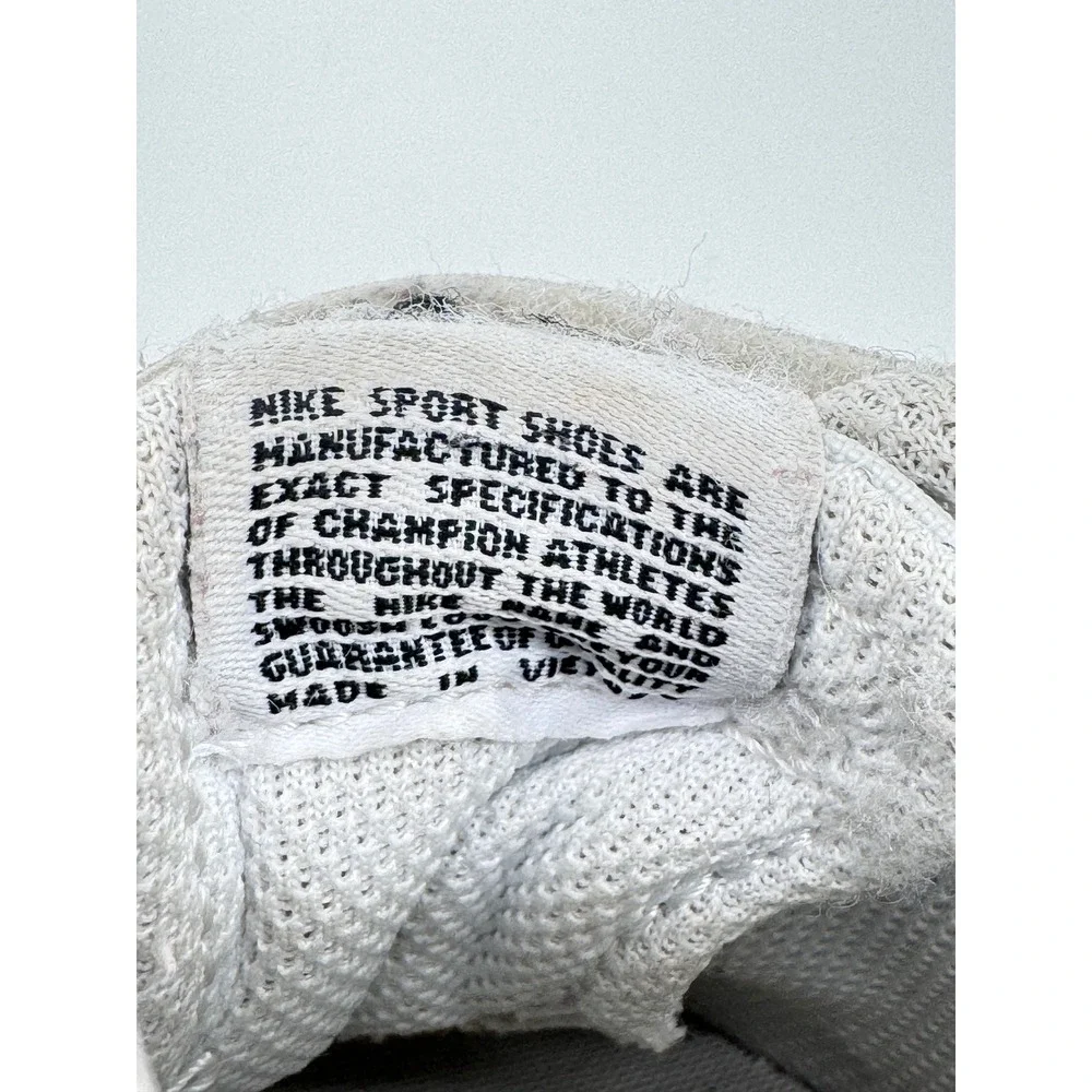Nike court legacy