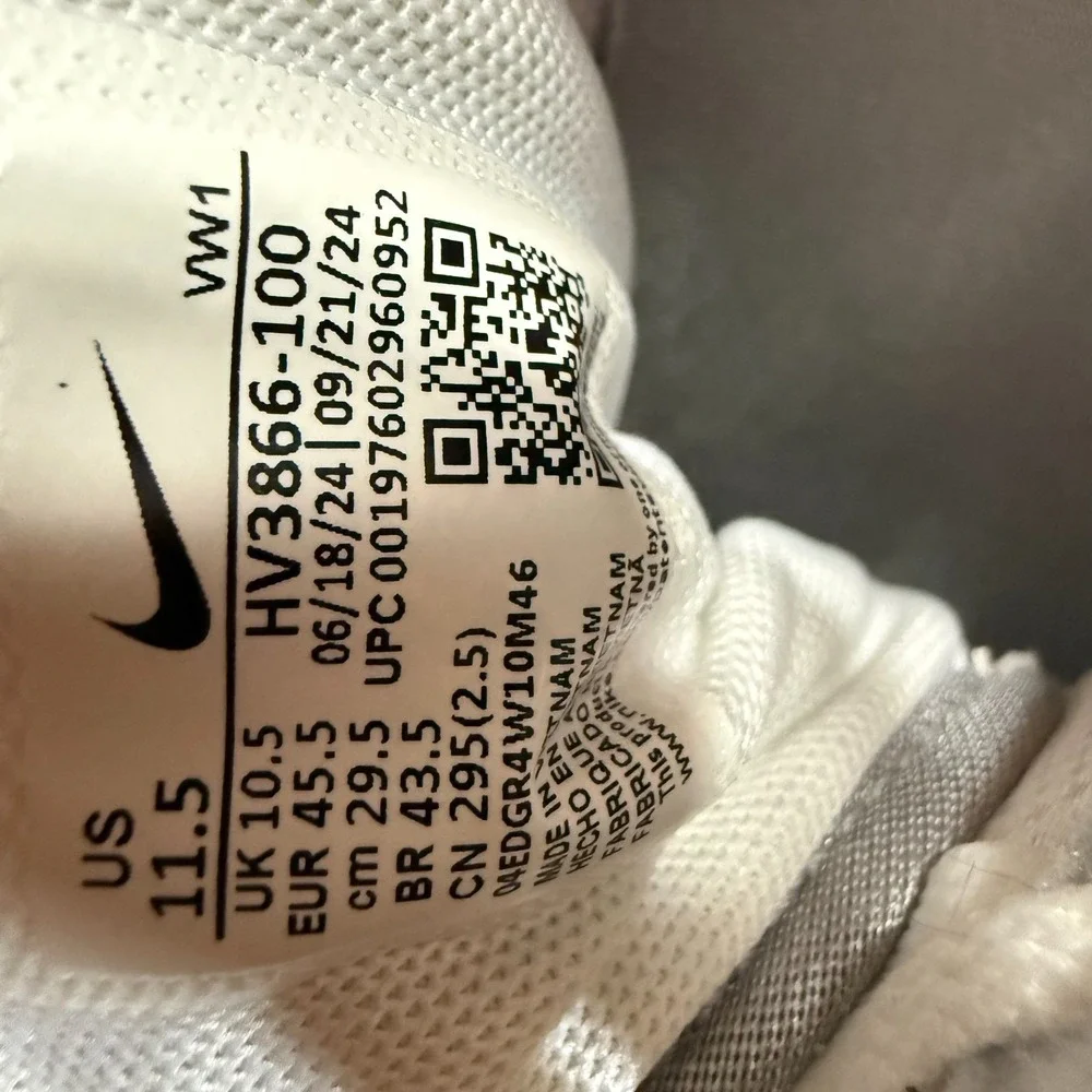 Nike left this air