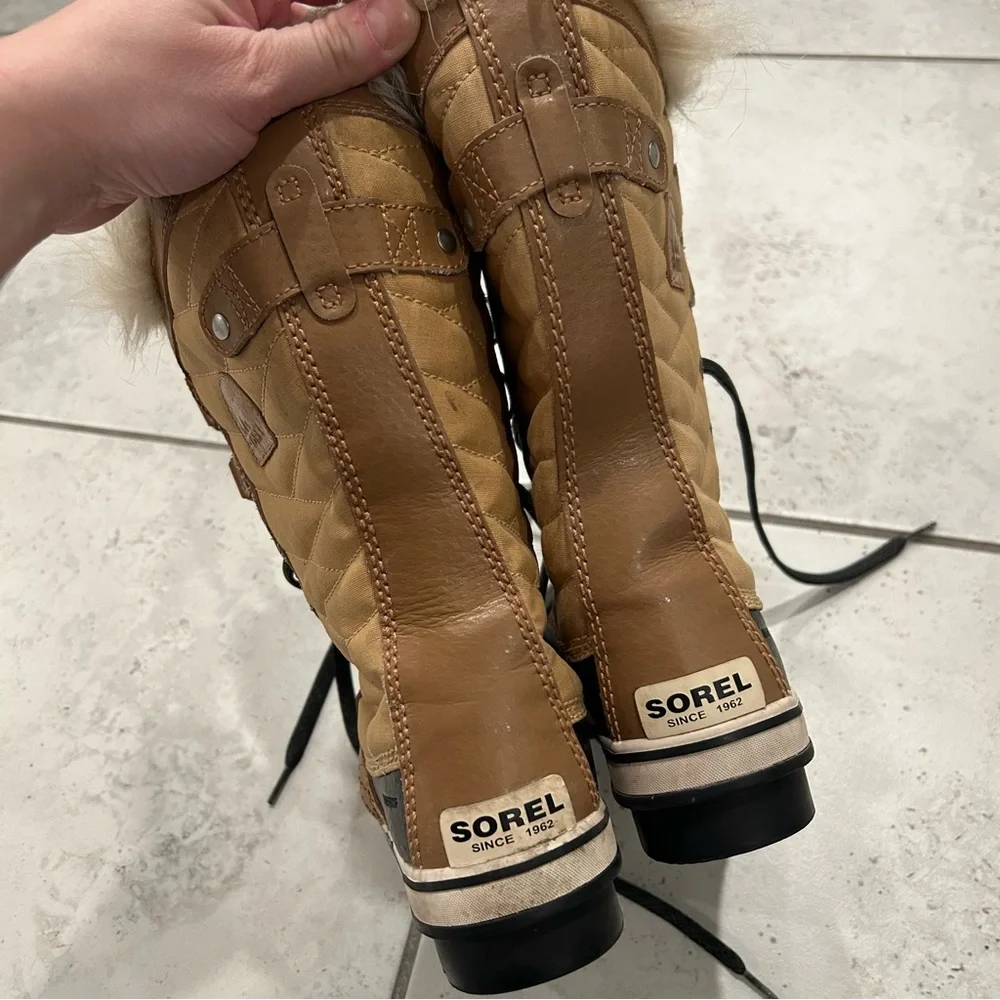 Sorel preloved shipping