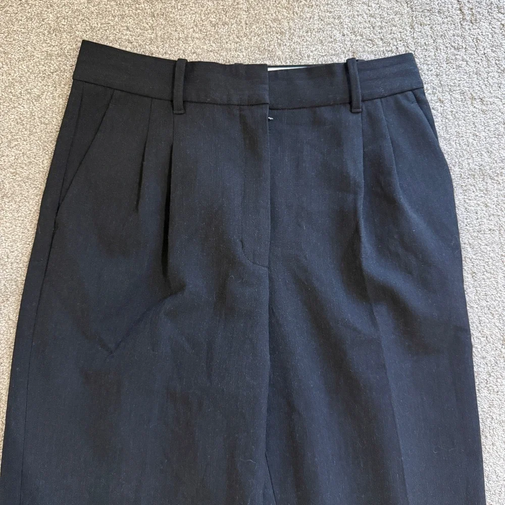 Aritzia wilfred effortless