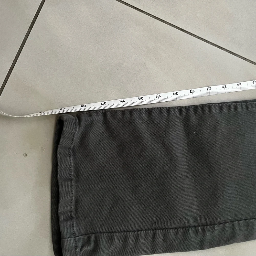 Kenneth Cole Reaction grey color