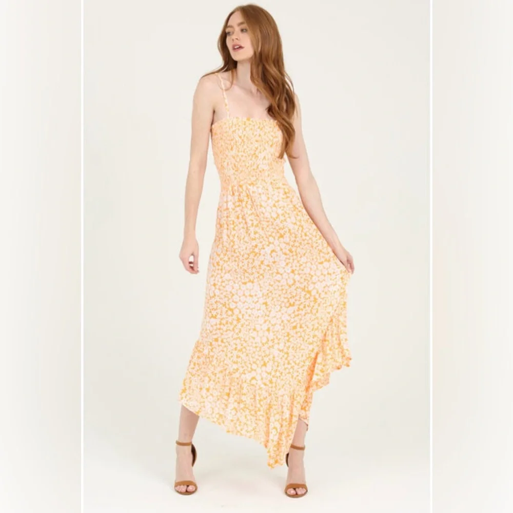 ☀️Smocked Spaghetti Strap Maxi. Size Medium