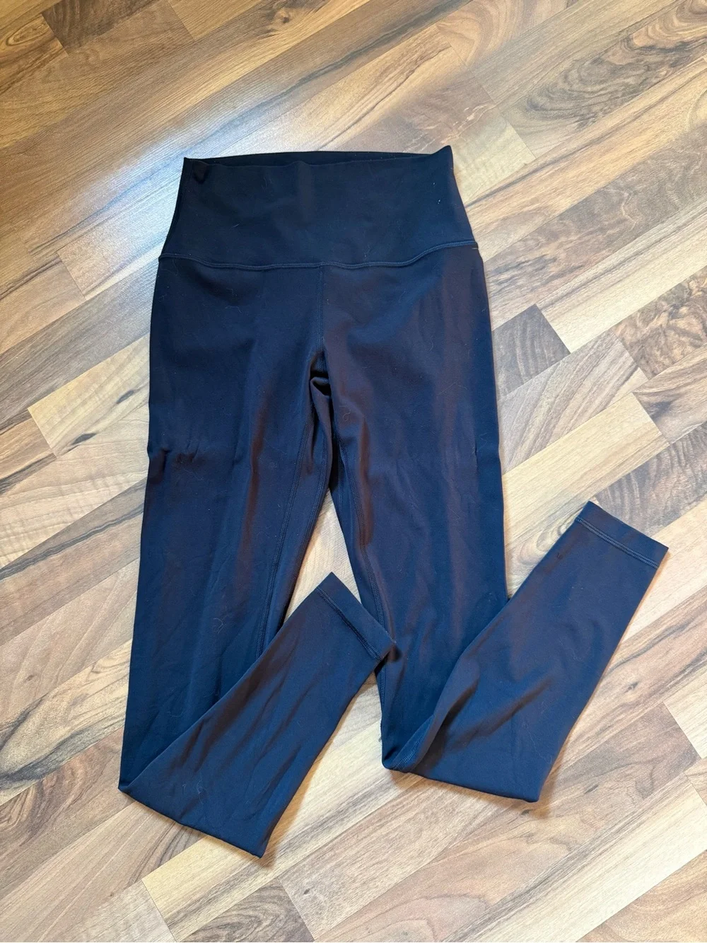 Lululemon High-Rise Leggings - Black - Size 6 square dot