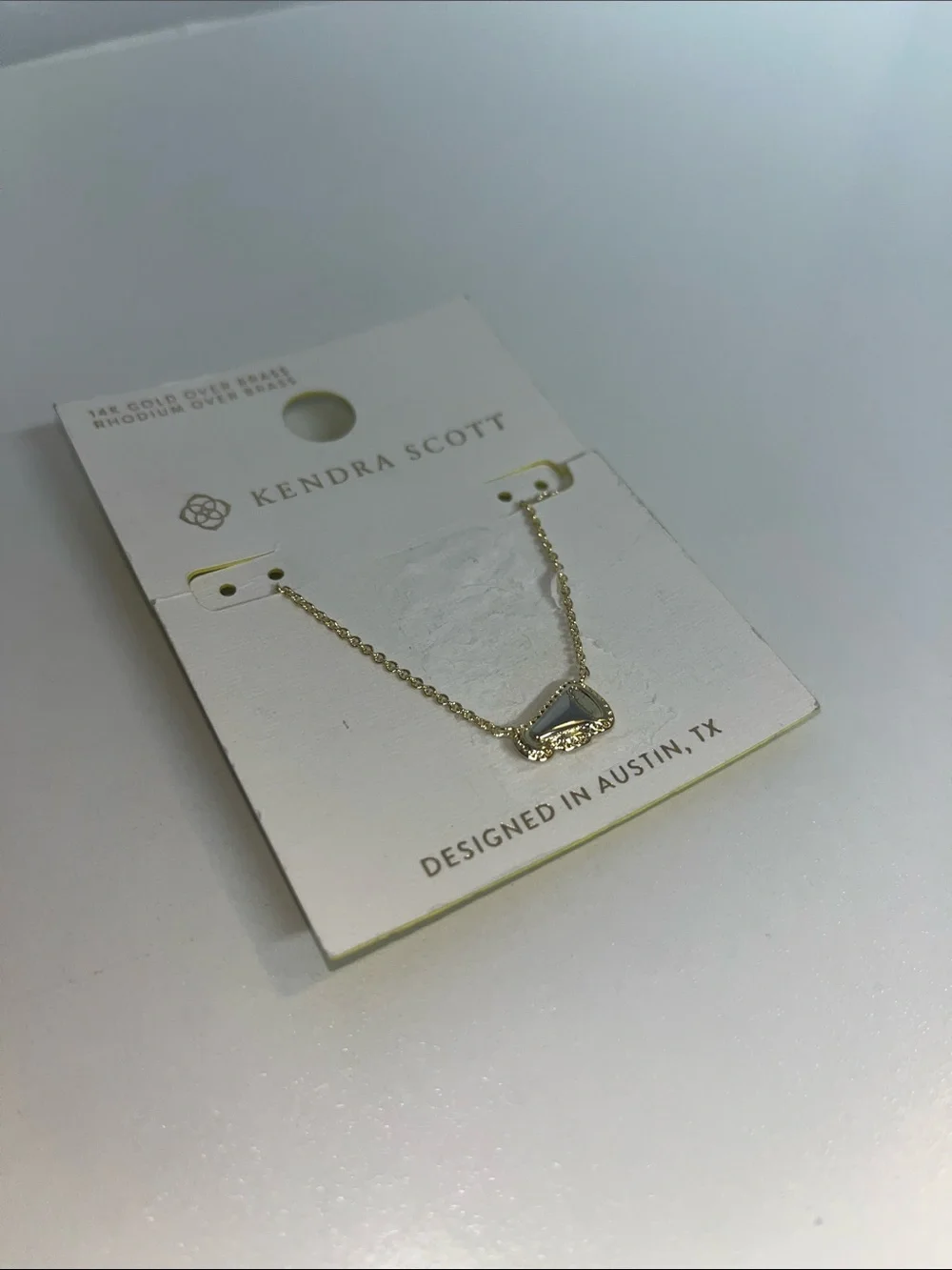 Kendra Scott fit style