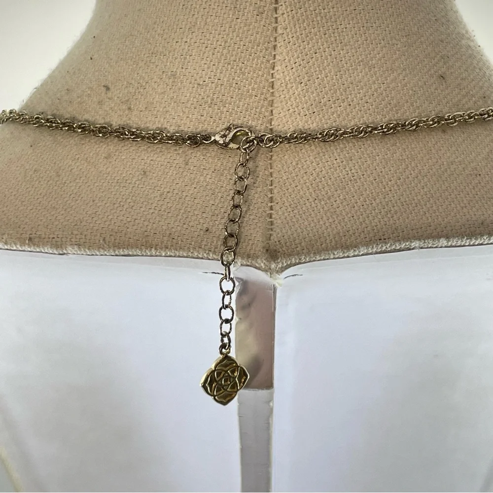 Vintage signed KENDRA SCOT Gold TONE Rope Chain Glass Tassel Pendant Necklace
