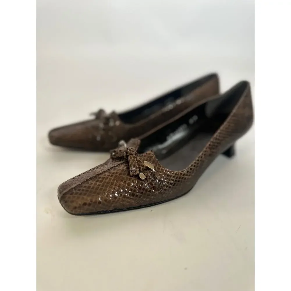Stuart Weitzman elegant stuart