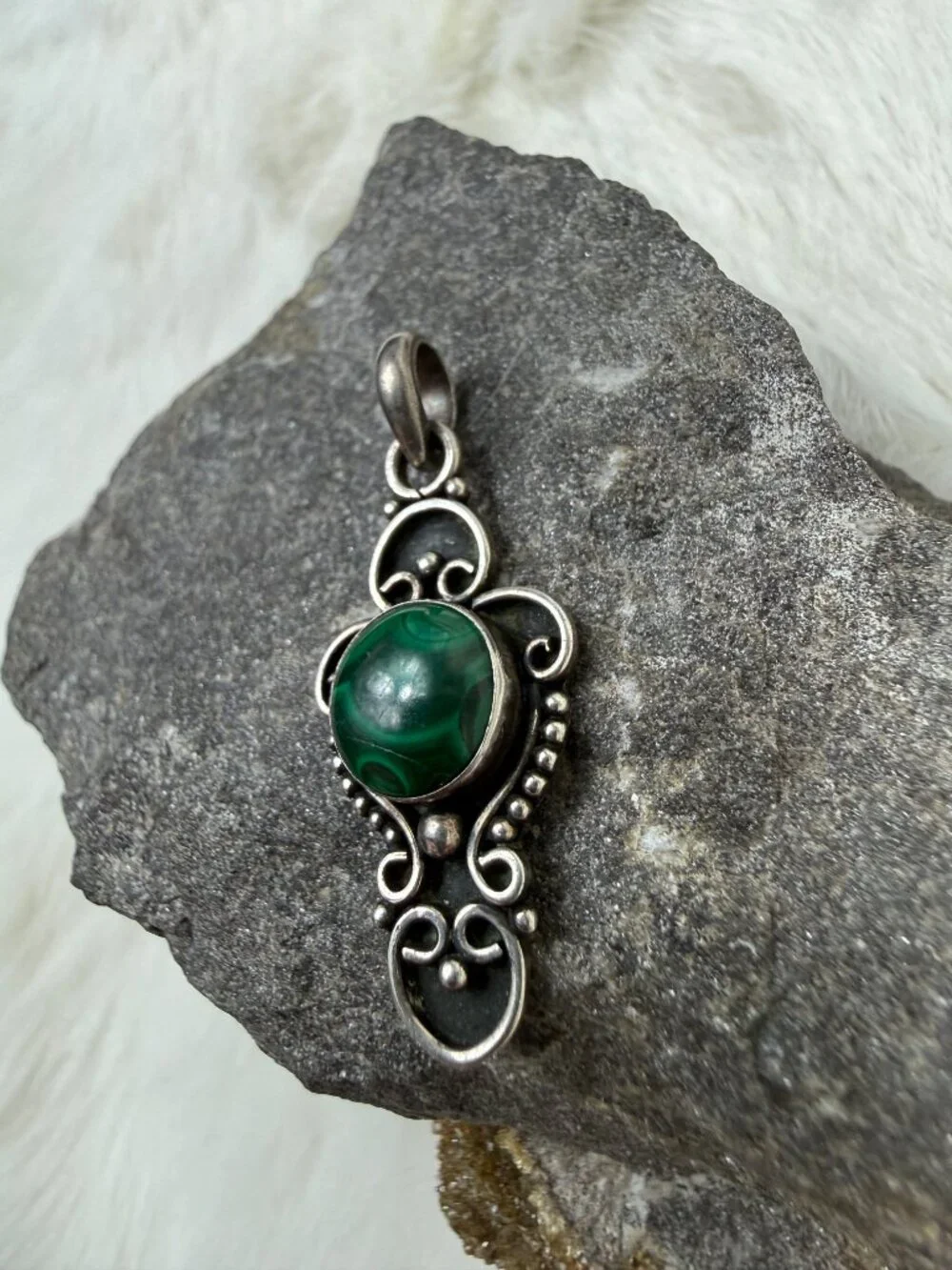 Vintage Sterling Silver Malachite Pendant 1.5