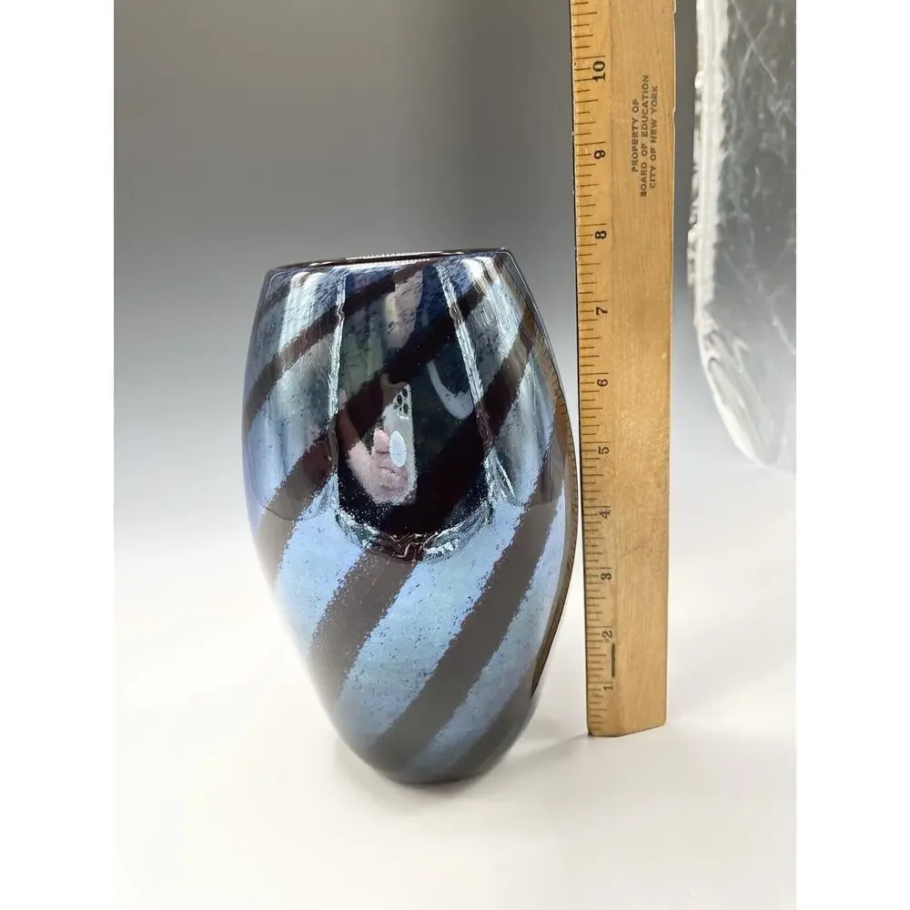 Pairpoint Art Glass 34% Lead Crystal Vase Cape Cod MA Swirl 7-3/4