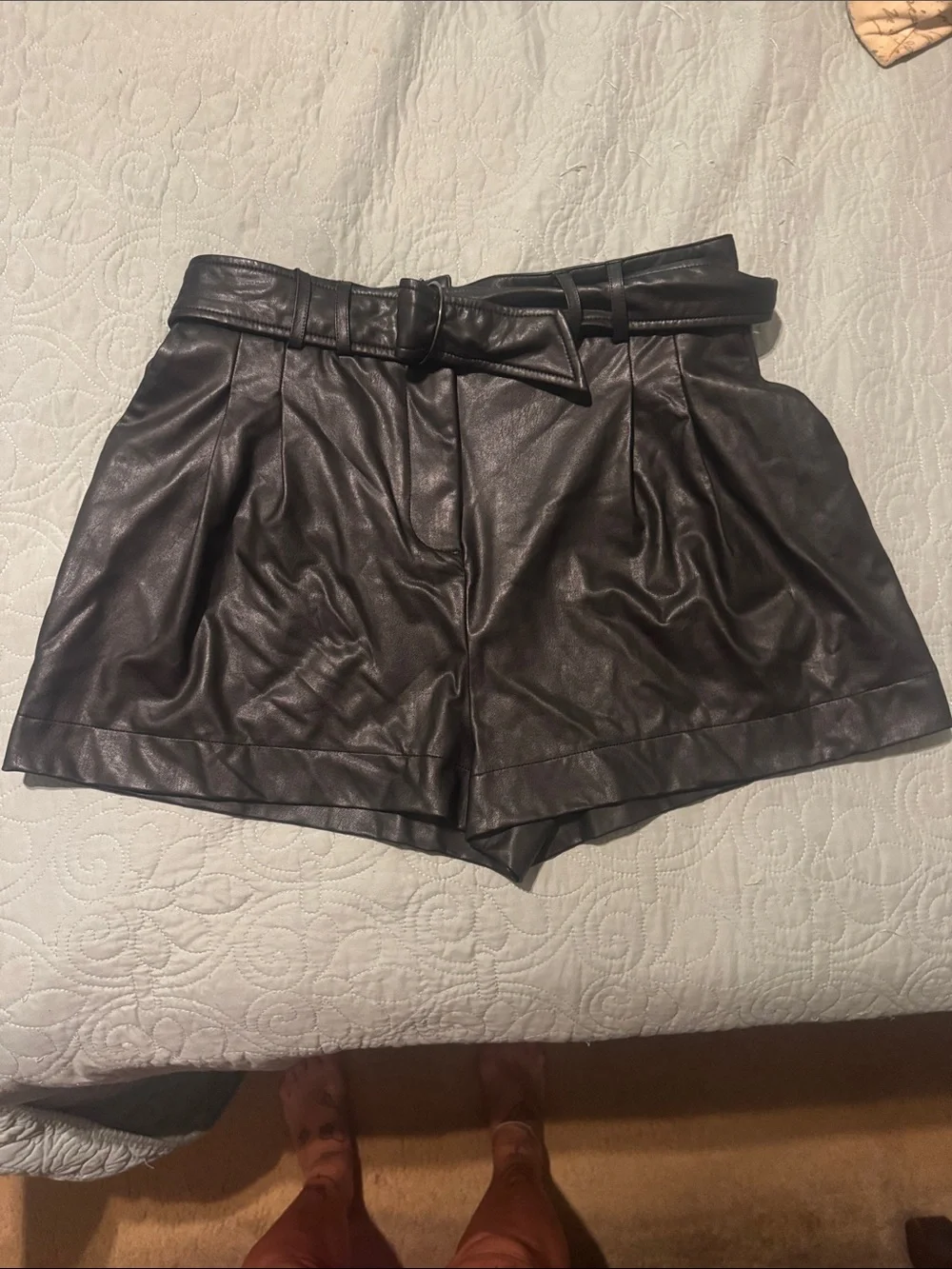 Guess Black High-Waist Faux Leather Paperbag Shorts with Belt XL