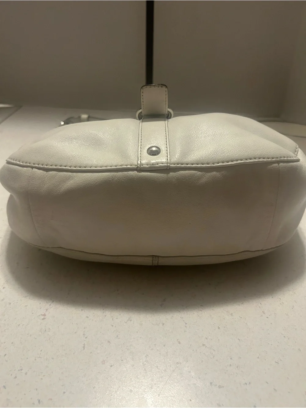Coach elegant cream