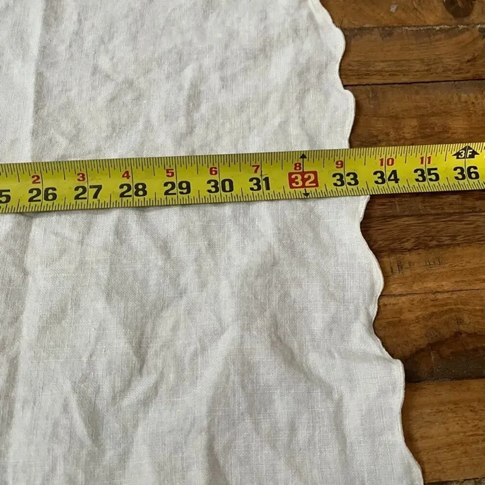 Vintage Off-white Linen Tablecloth Scalloped Edge 33 x 33