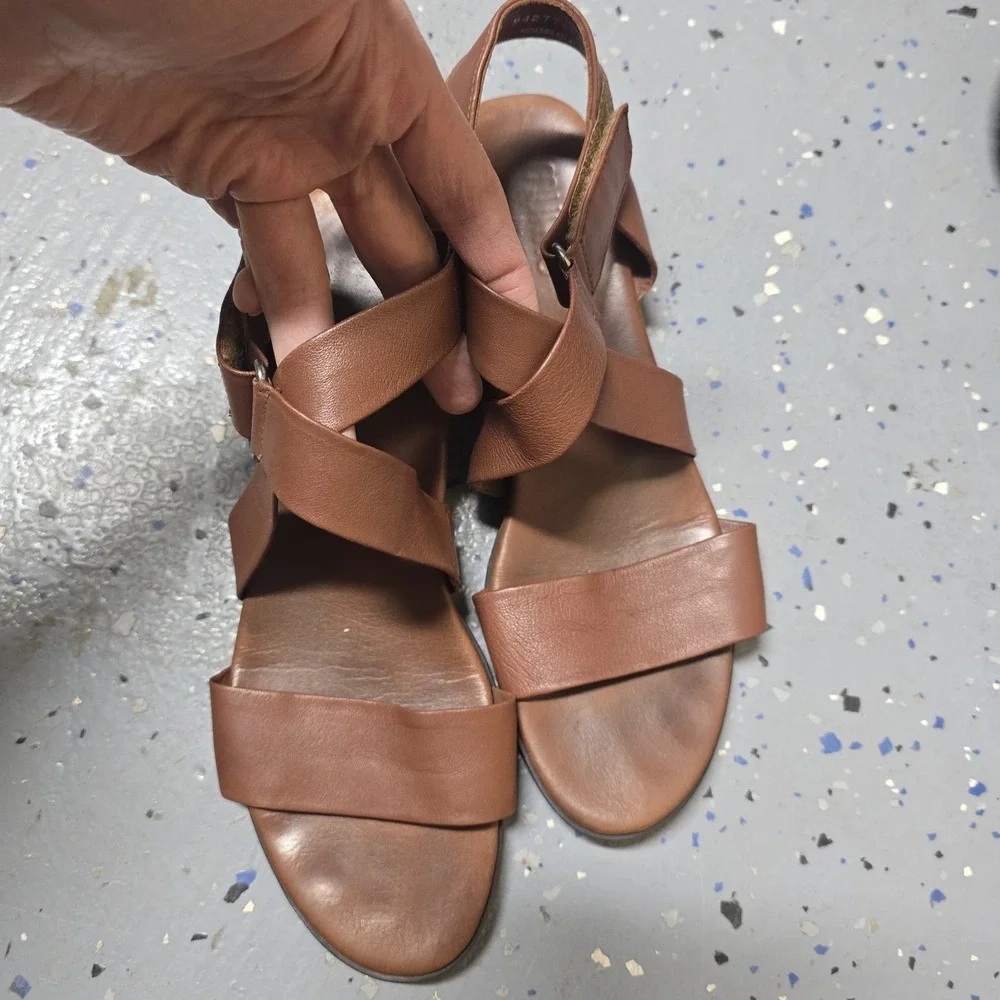 Munro american women