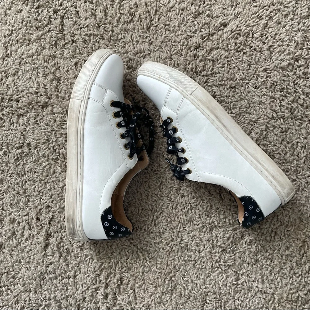 Jack Rogers Rory Sneaker floral black and white leather size 8.5