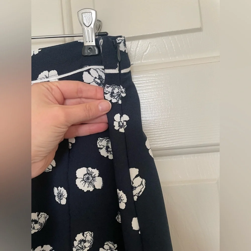 NWT Brooks brothers floral pleated A-line skirt size 10