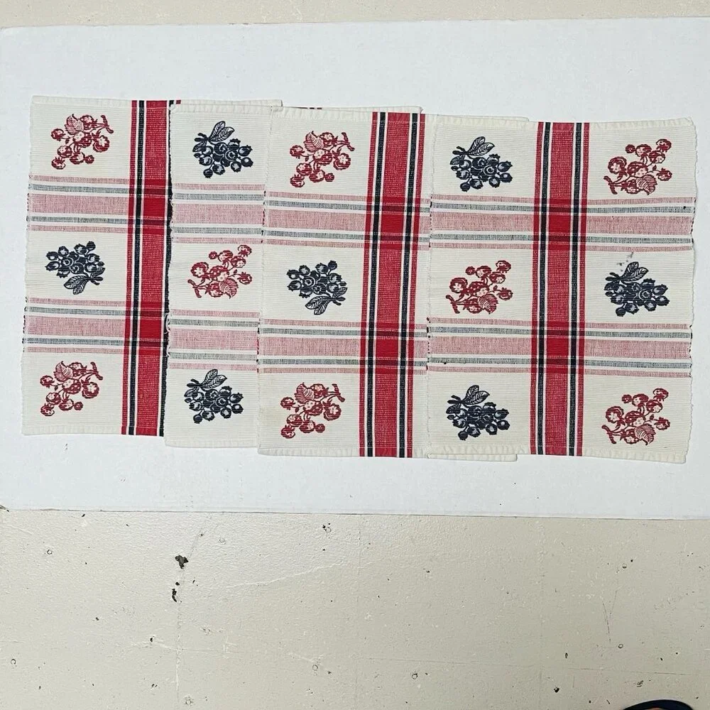 Vintage Placemats Red White Blue Stripes Floral Set of 4 Woven Farmhouse Country