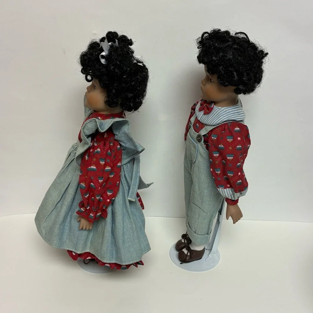 Delton Corp. lot porcelain