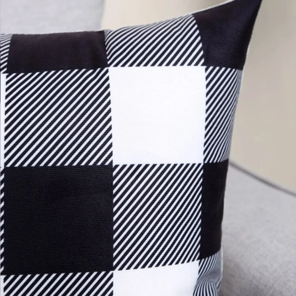 New!  Print cushion Cover Btq