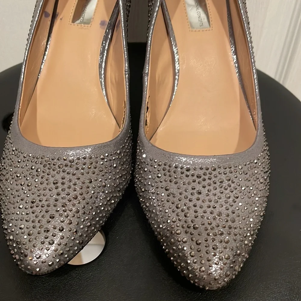 INC International Concepts elegant pointed
