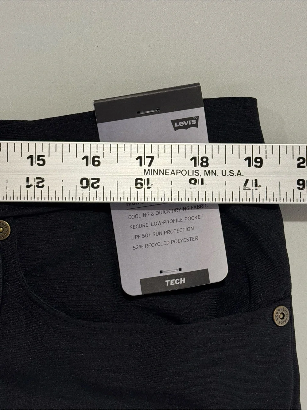 Levis 511 Slim Tech Pants Mens 38x30 Black UPF 50 Quick Dry Cooling Stretch Knit