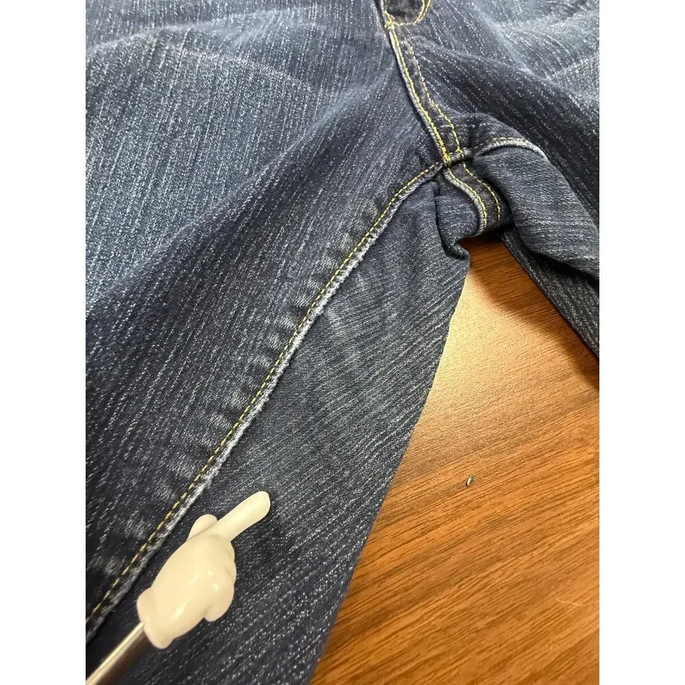 Levis these levi